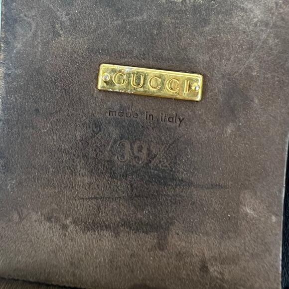 Gucci Marmont Logo Leather Thong Sandal in Black - Picture 15 of 16